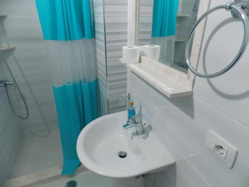 Coastline Apartments Saranda Extérieur photo